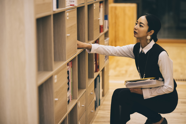 書類の棚